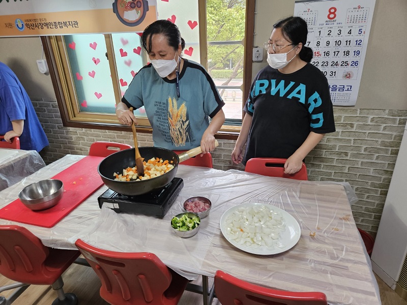 KakaoTalk_20230826_170553813_05.jpg
